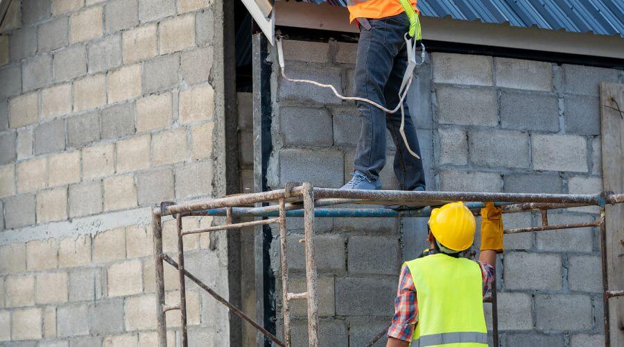 Expert Emergency Roof Repairs services in Evergreen Park, IL